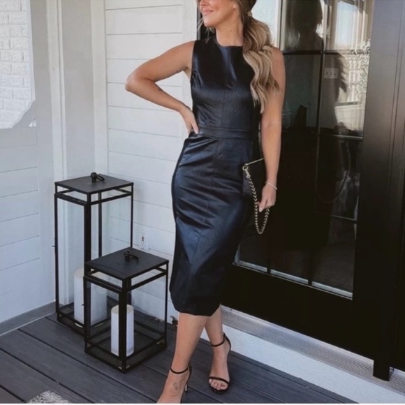 Spanx Leather Like Combo Fitted Sheath Dress - Picture 4 of 14